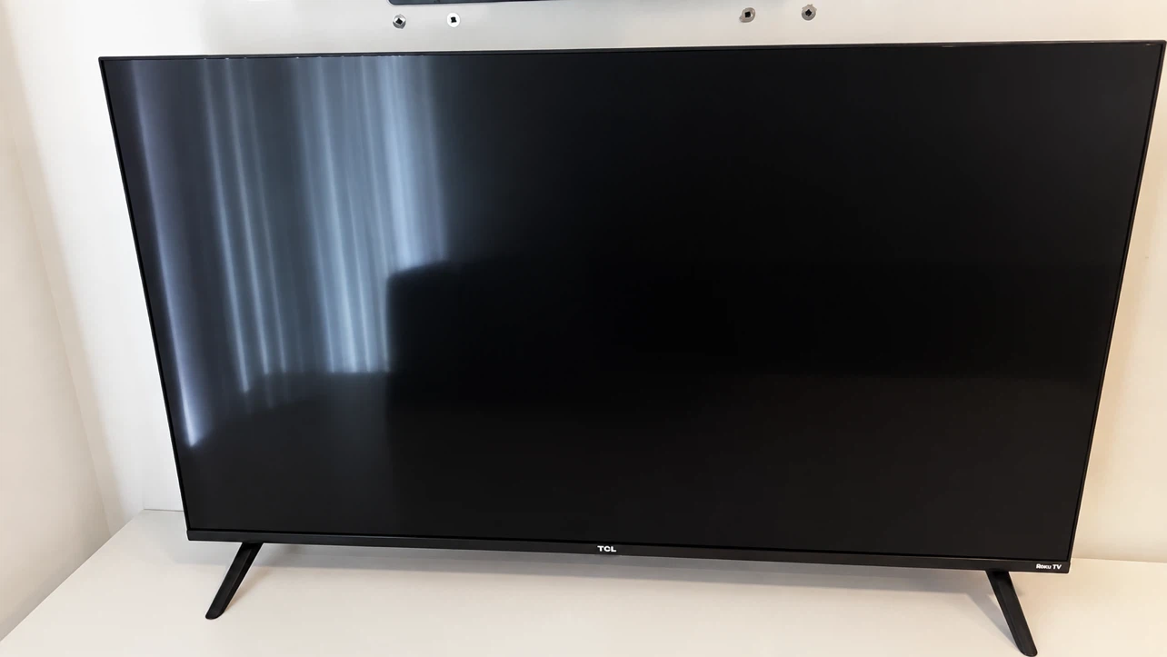 TCL 40" 40S350R-CA Roku TV