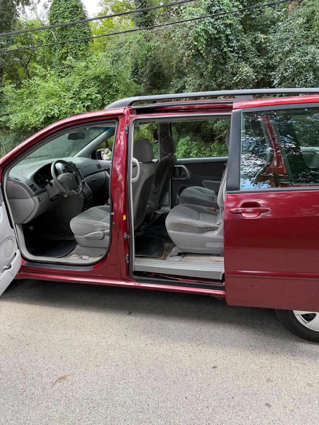 Toyota Sienna CE - photo 3