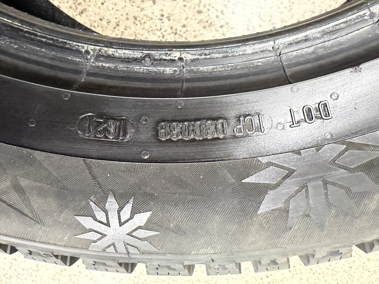 Winter Tires Set of 4 215/60R17 - photo 2