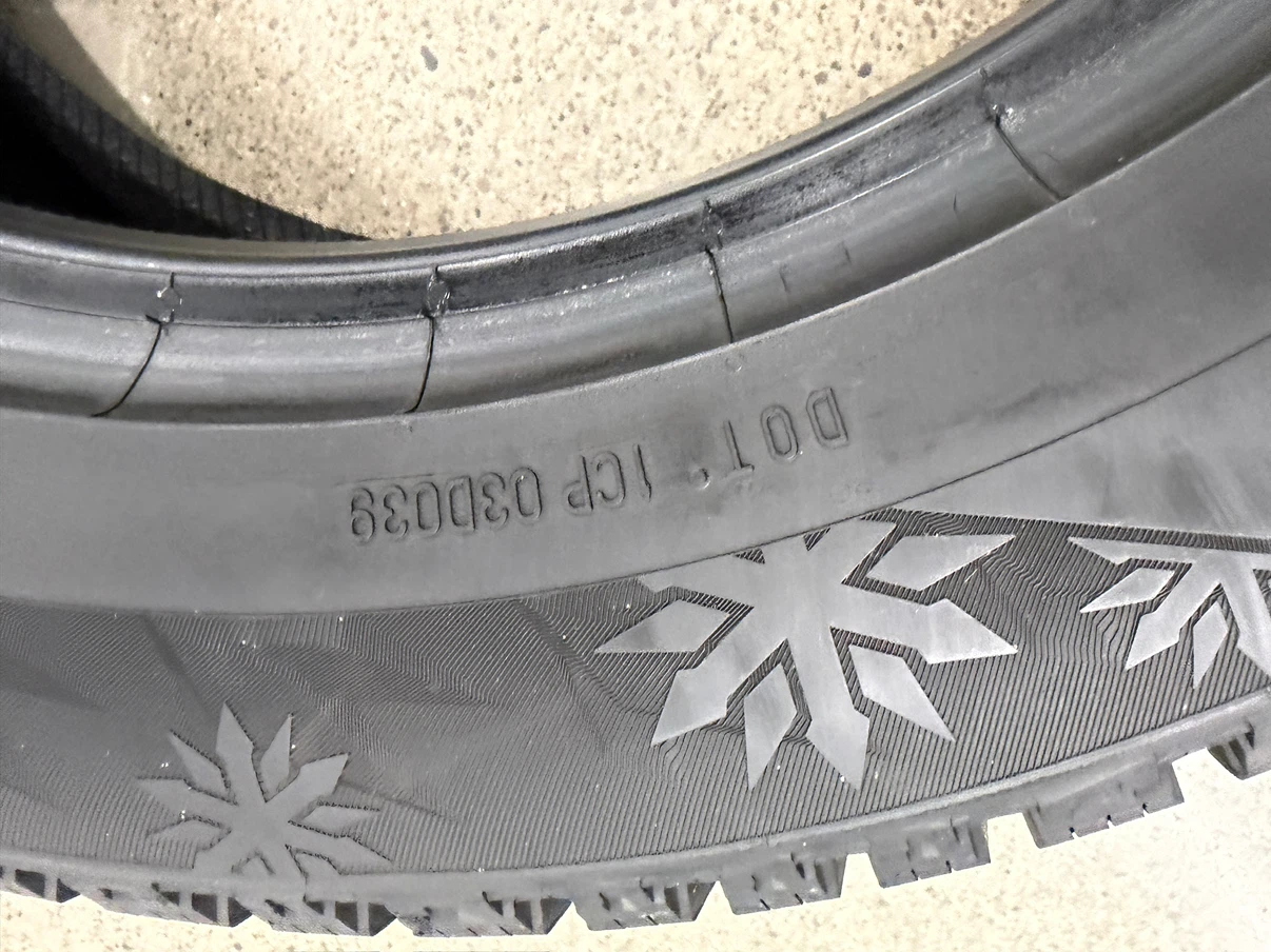 Winter Tires Set of 4 215/60R17 - photo 4