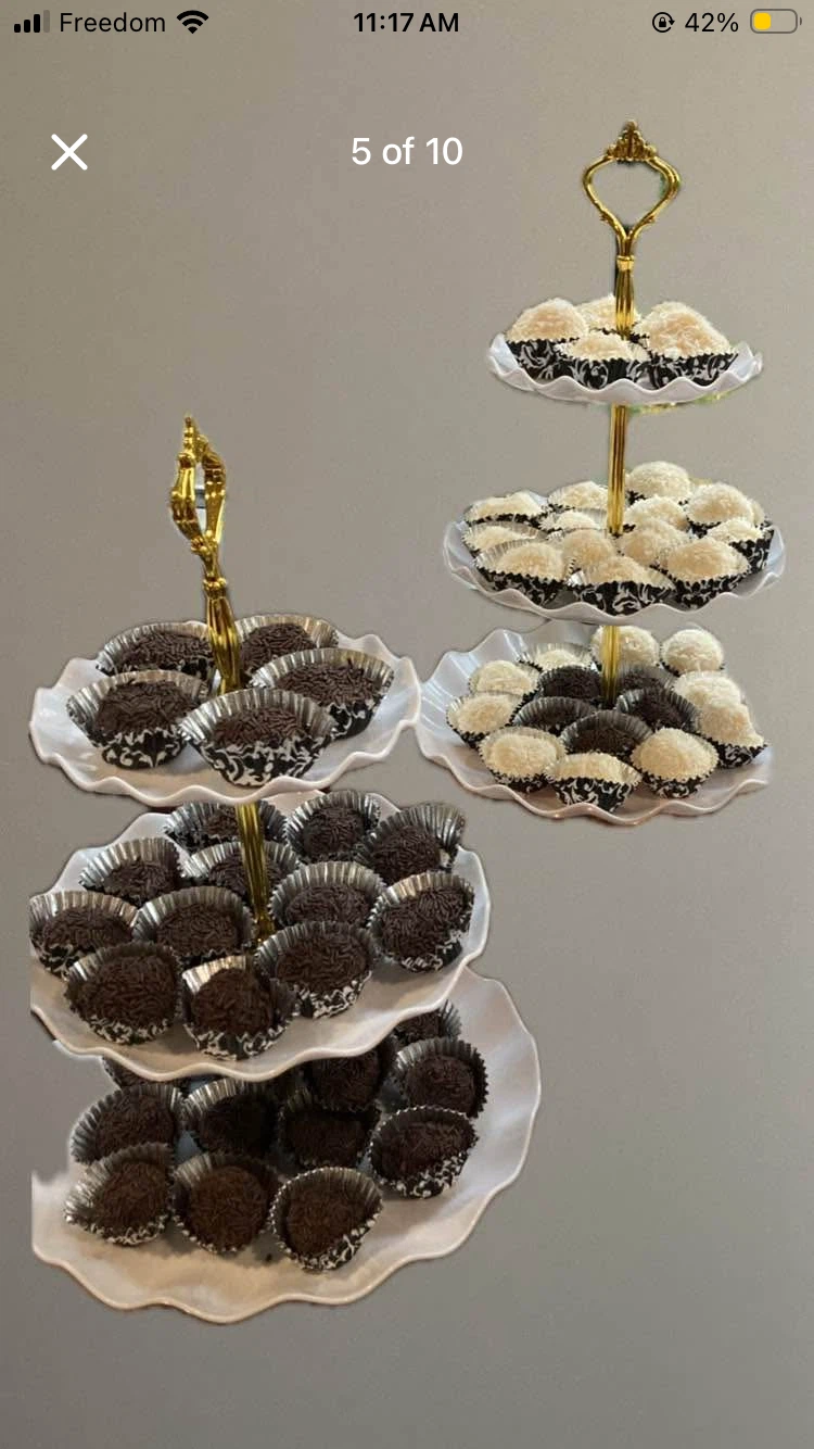 MOVING SALE Elegant 3-Tier White & Gold Dessert Stand (set of 2) - photo 5