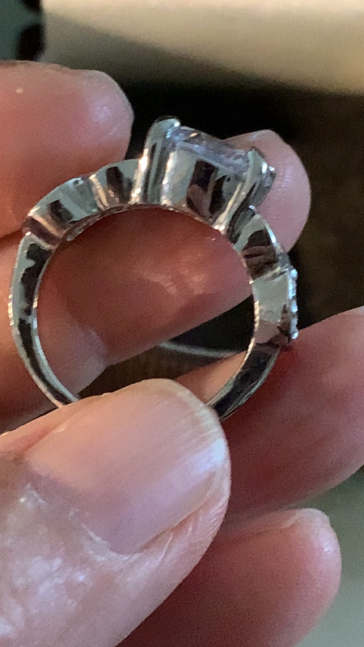 Sparkly Cocktail Ring - photo 3
