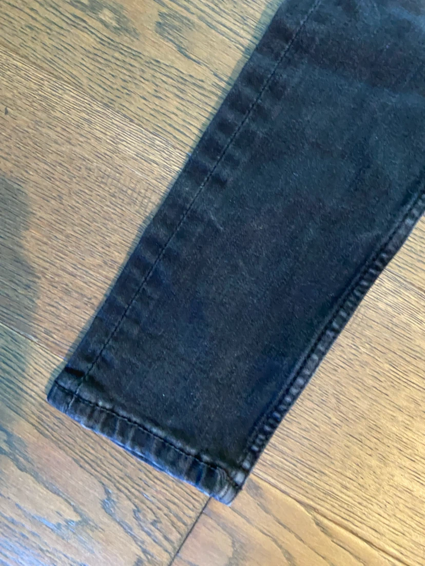 EUC: H&M & Denim Kids Blk Extreme Flex Skinny Jeans 9-10 yrs - photo 2