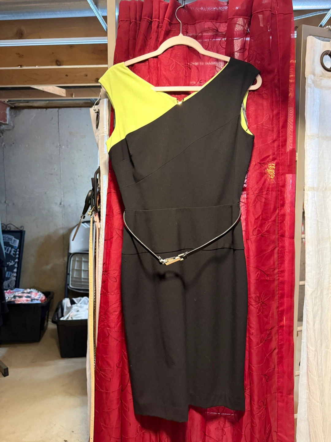 Calvin Klein Black & Yellow Sheath Dress w/ Belt Size 6 - photo 2