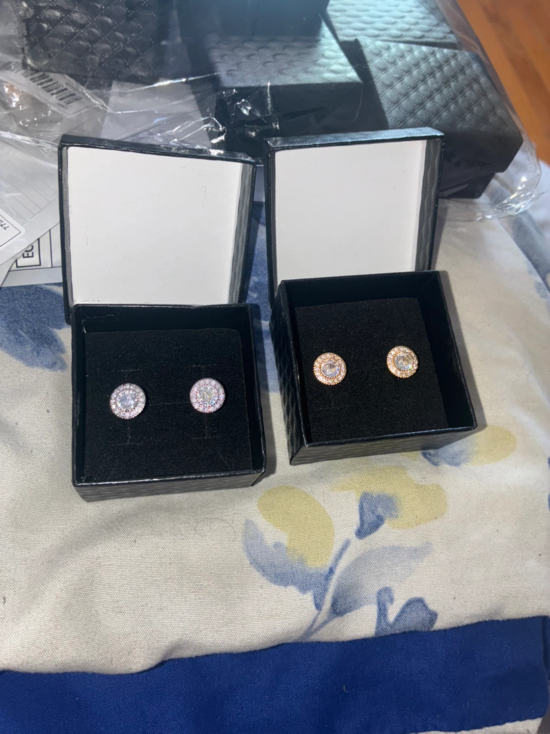 VVS Moissanite Stud Earrings - photo 5