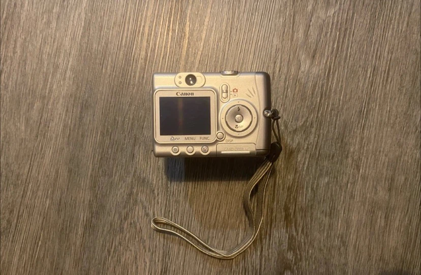 Canon PowerShot A520 - photo 2