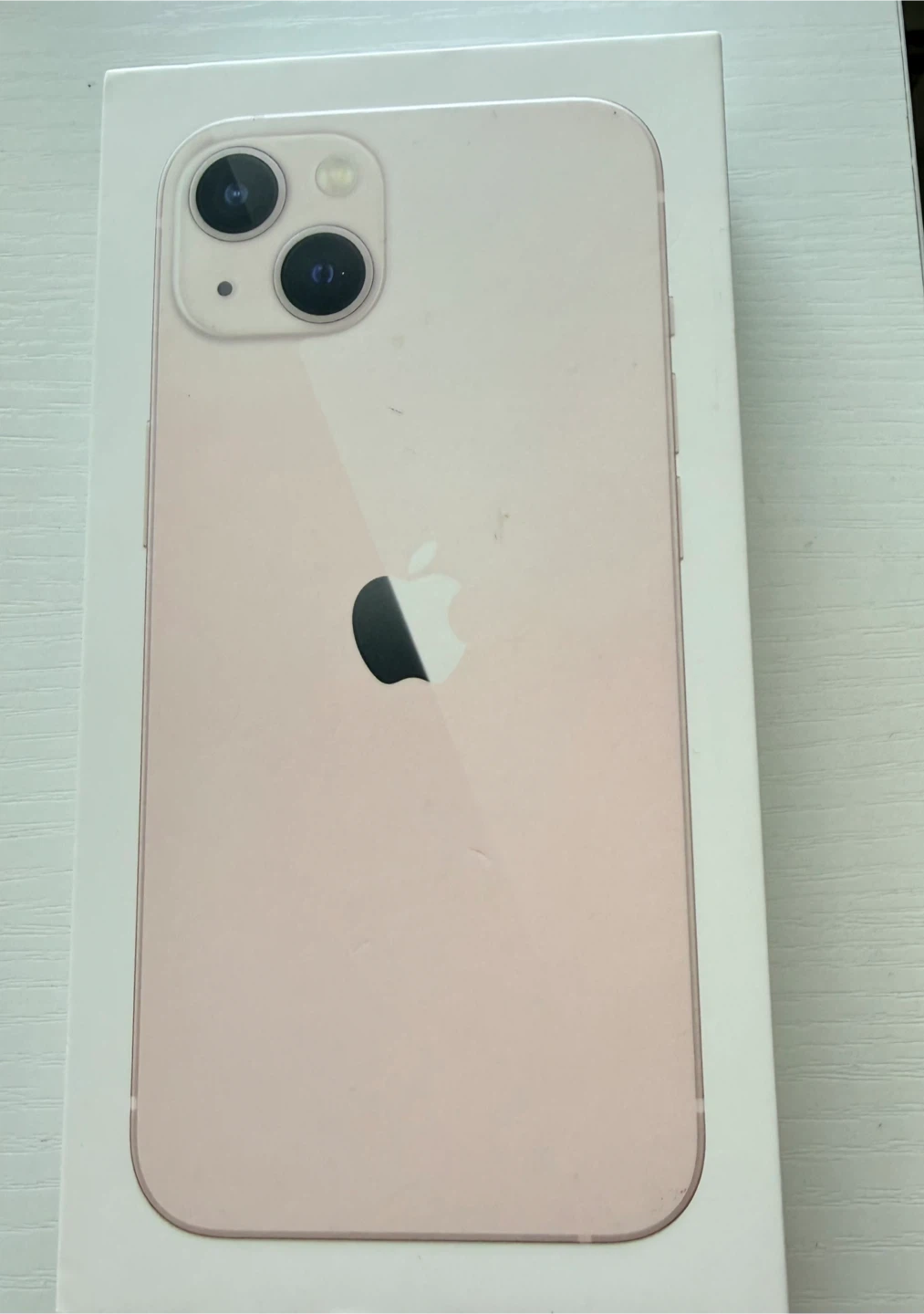 Apple iPhone 13 Pink