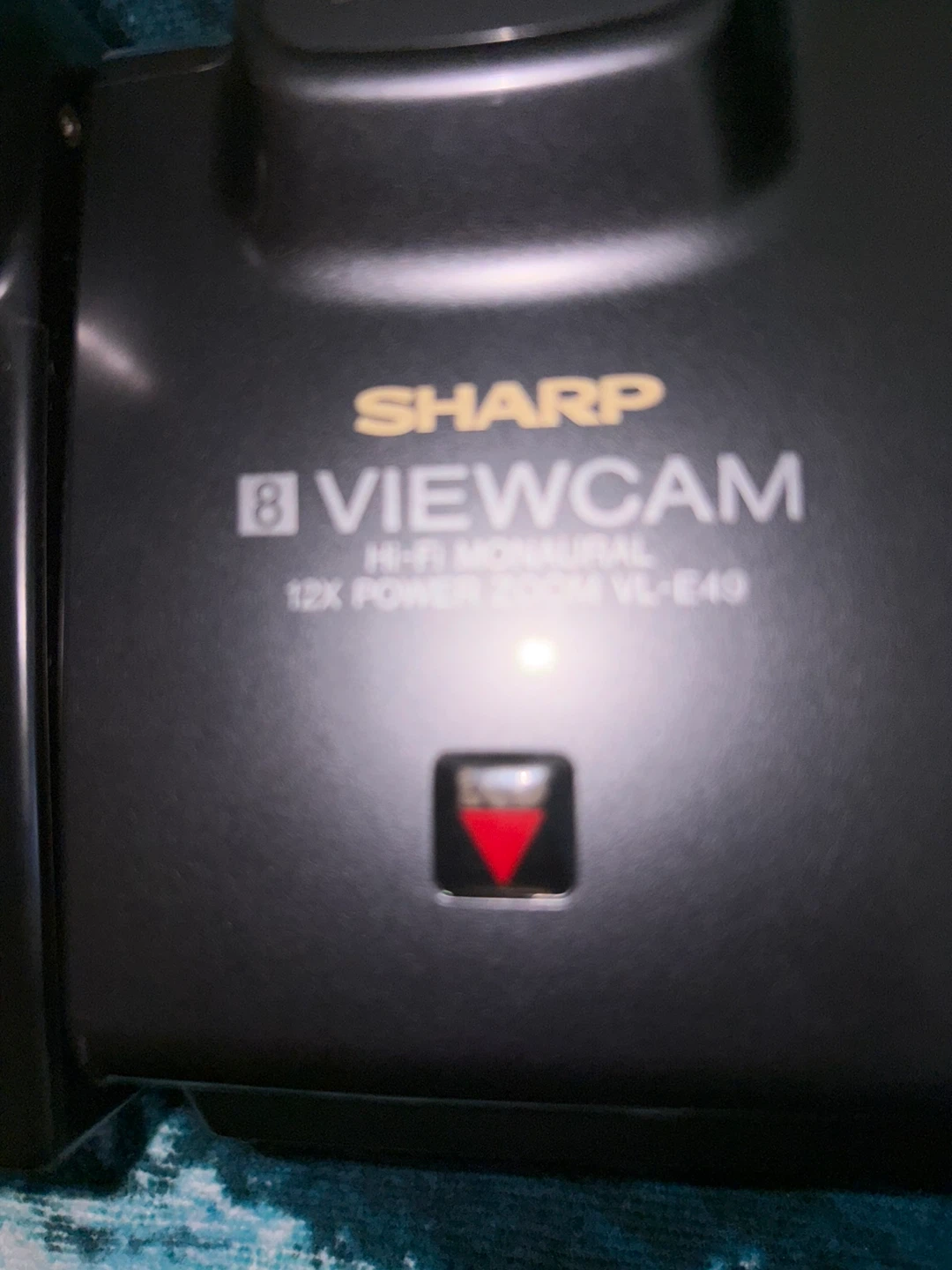 Sharp 8 Viewcam Hi-Fi Monaural 12x Power Zoom VL-E49 Camcorder