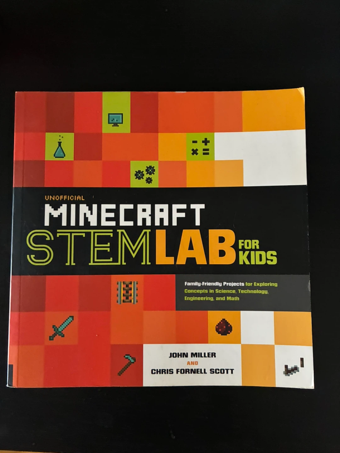 Unofficial Minecraft STEM LAB for Kids Book