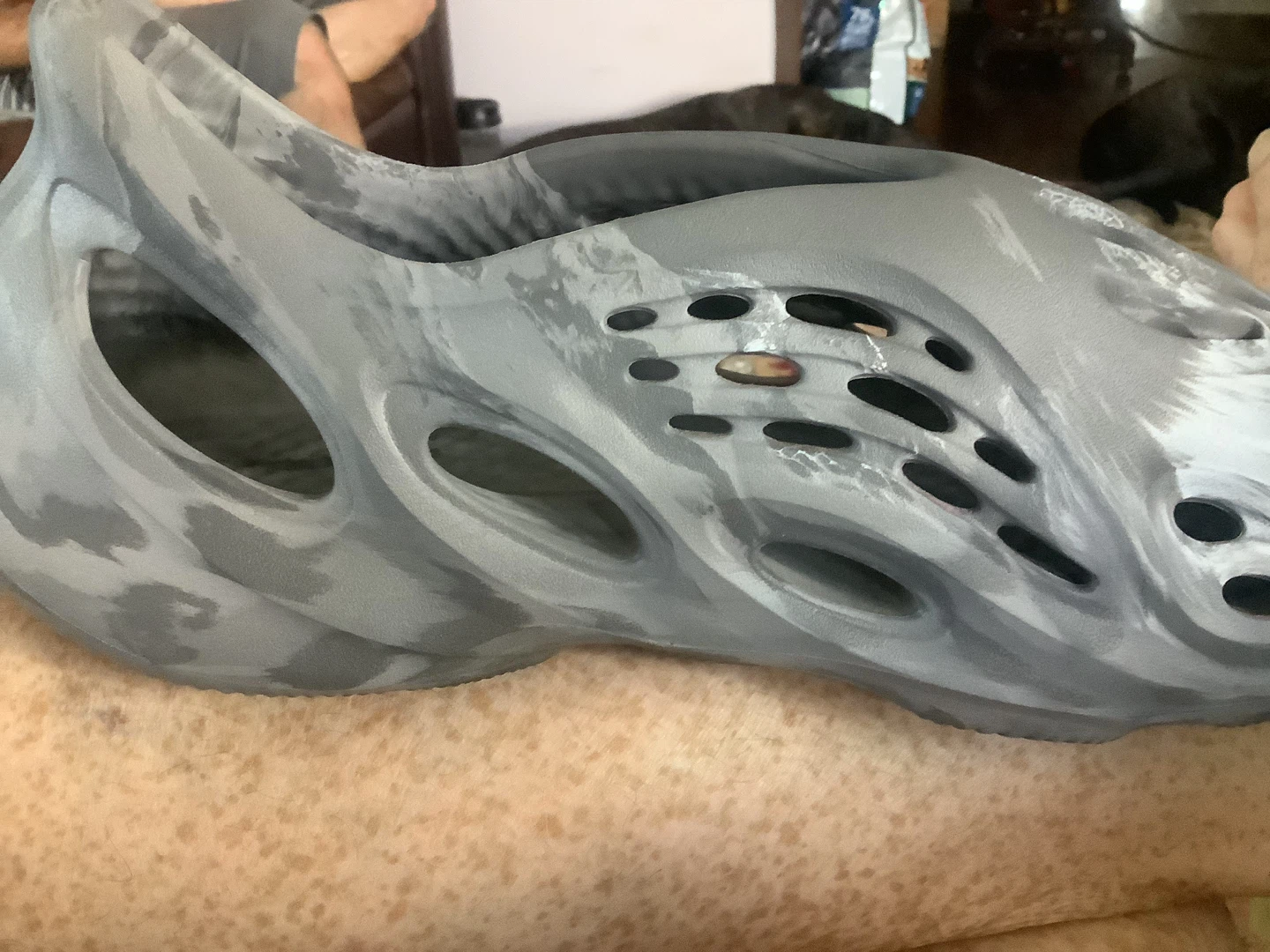 YEEZY FOAM RNNR MX GrANITE SZ 12 $150 - photo 2
