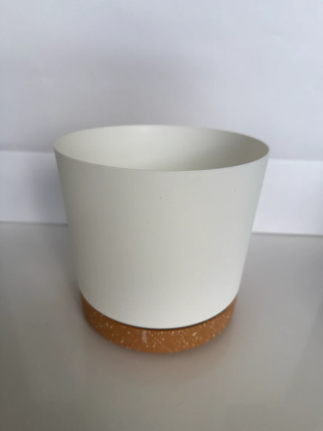 White Planter with Speckled Base