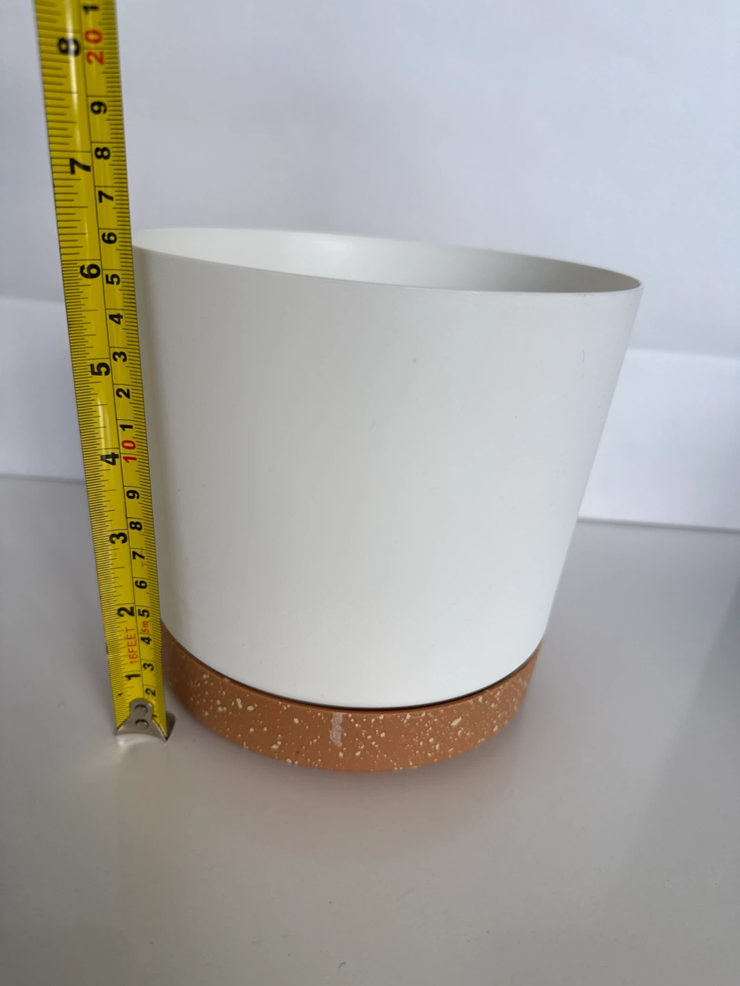 White Planter with Speckled Base - photo 2