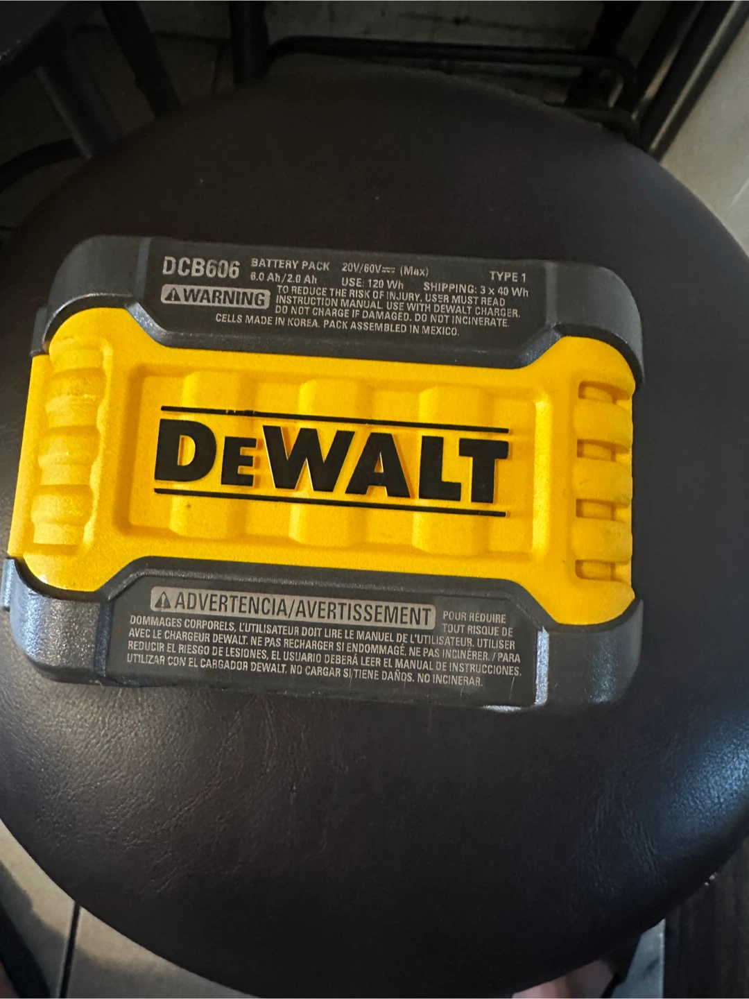 DEWALT FLEXVOLT 20V/60V MAX Battery 6.0 Ah - photo 2