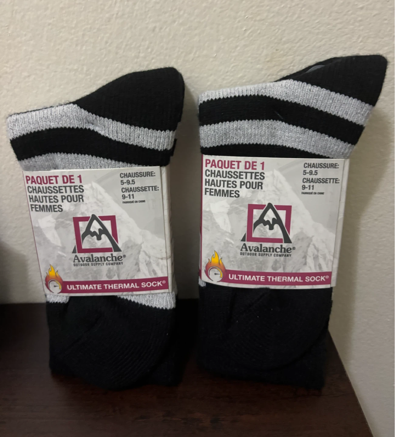 NEW-CLEARANCE-2 pairs Avalanche Women's Thermal Socks Size 9-11