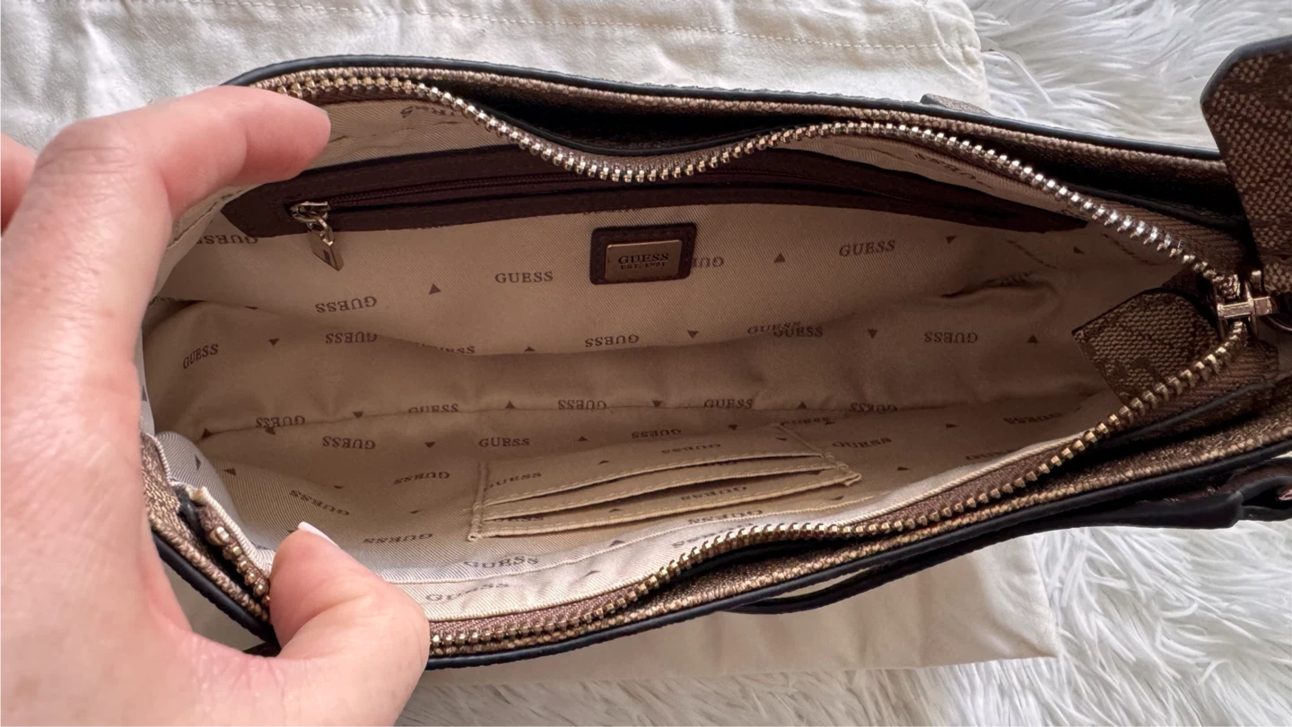 Guess Shoulder Bag - photo 5