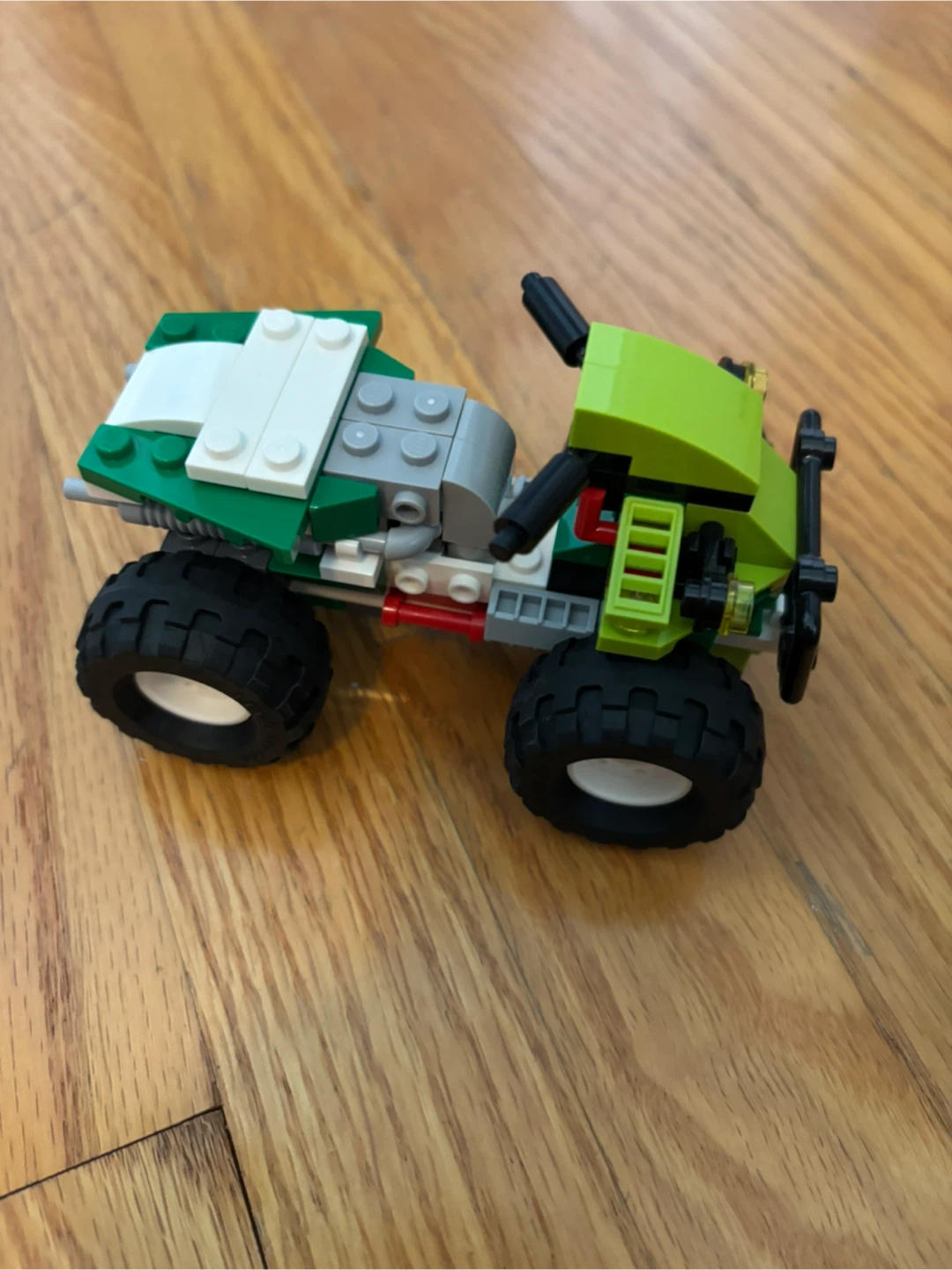 LEGO Creator 31123 Monster Buggy - photo 3