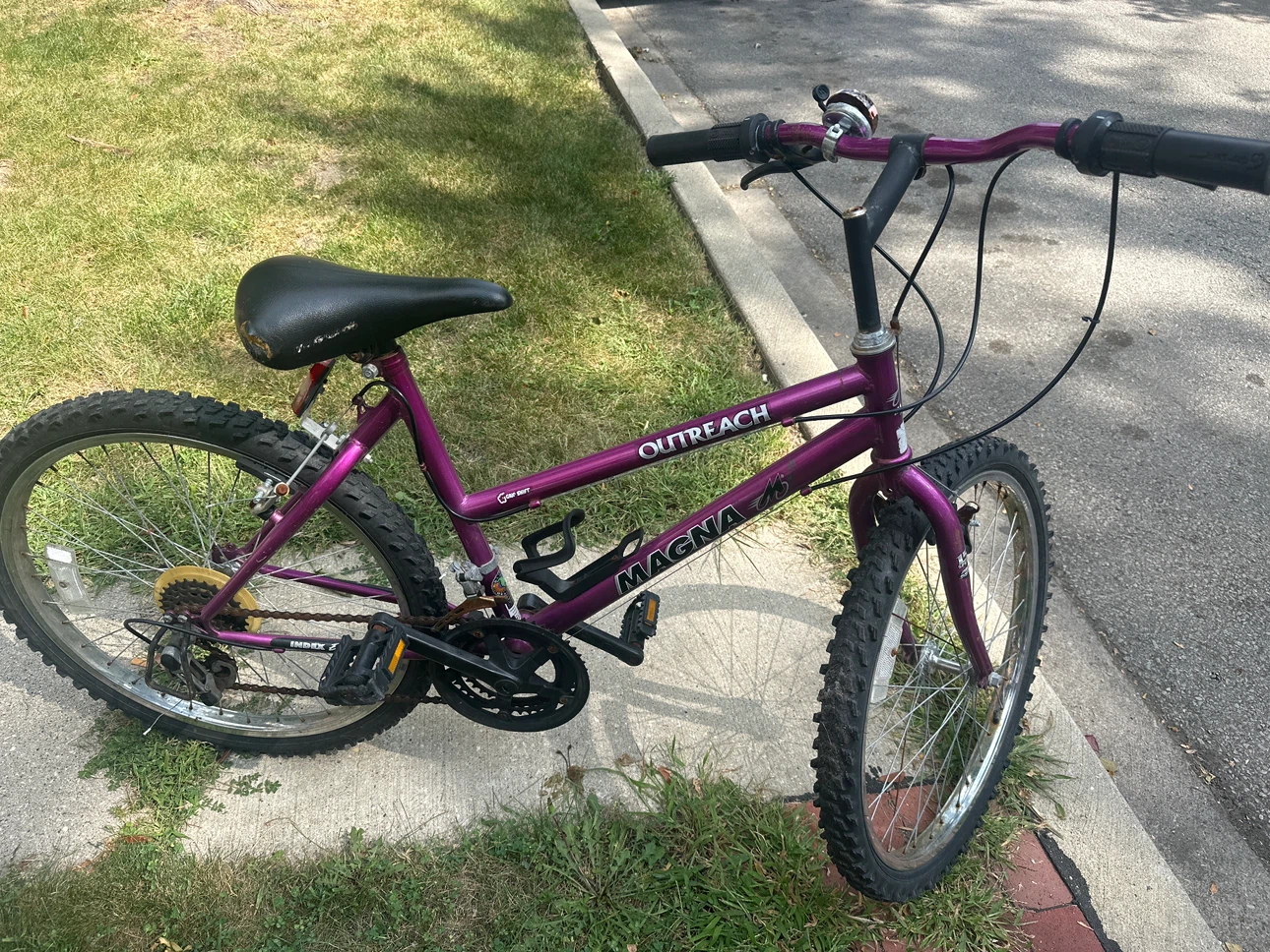 Magna Outreach Mountain Bike