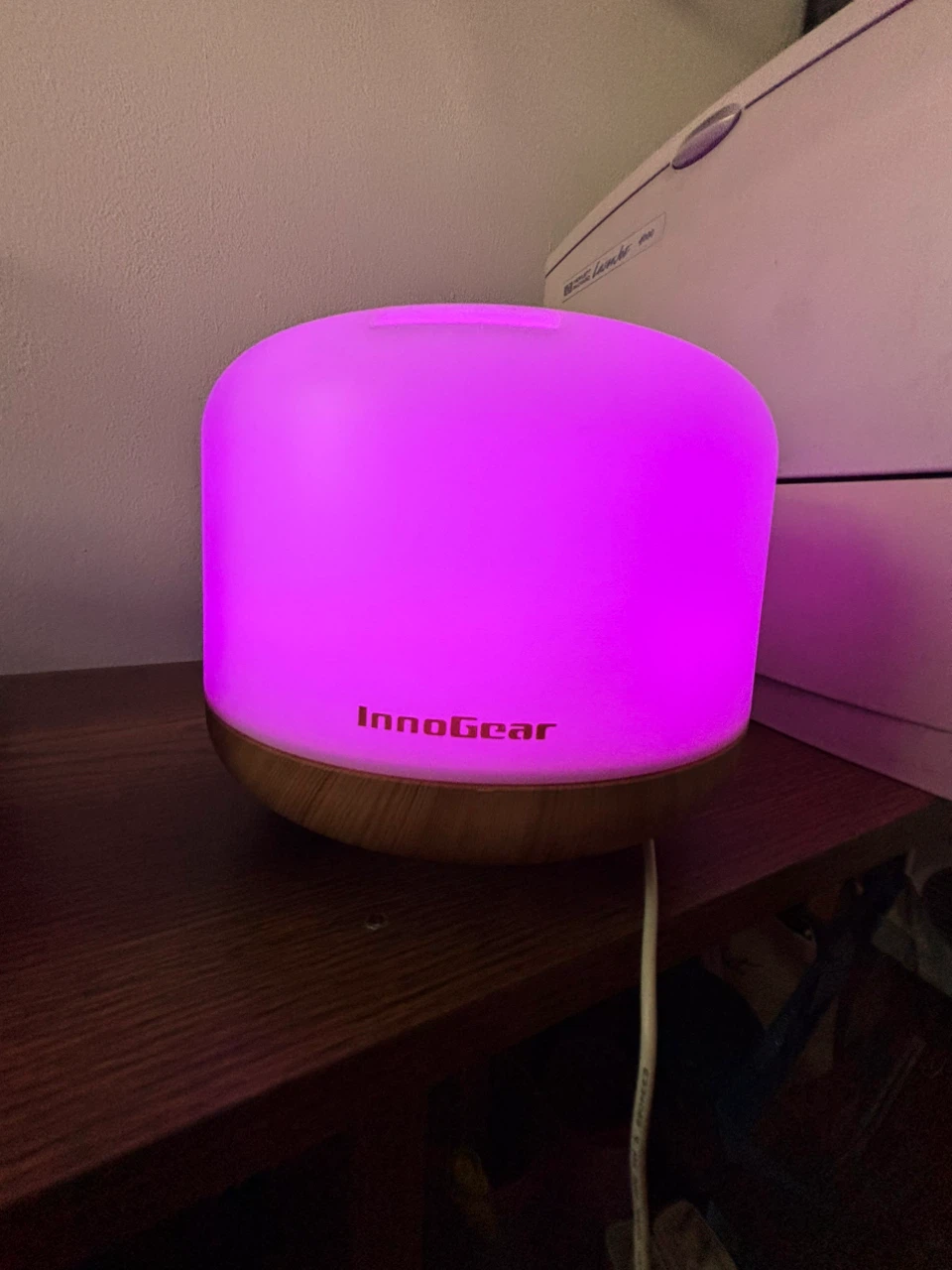 Innogear essential oil diffuser with multicolored LED display - photo 2