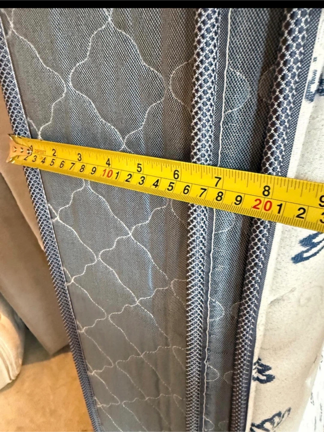Mattress king sz clean . Picup / delivery $ - photo 2