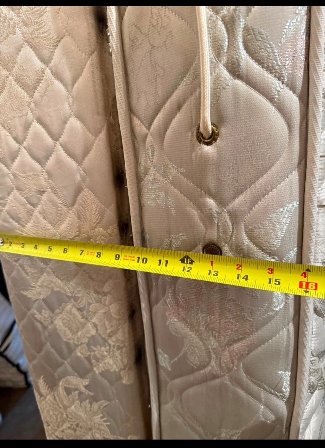 Queen mattress & box . Can deliver - photo 3