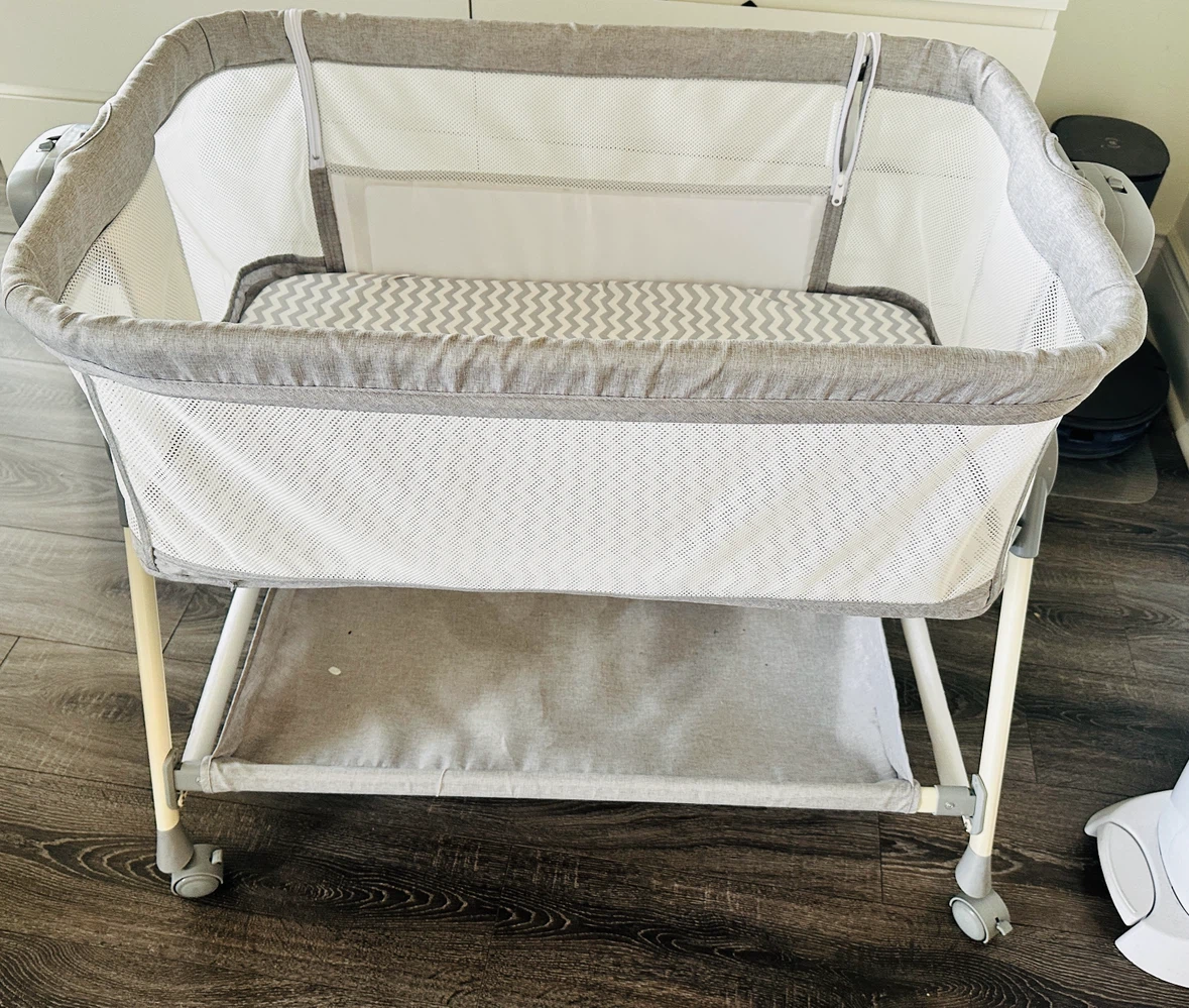 Baby Bassinet with Wheels - photo 2