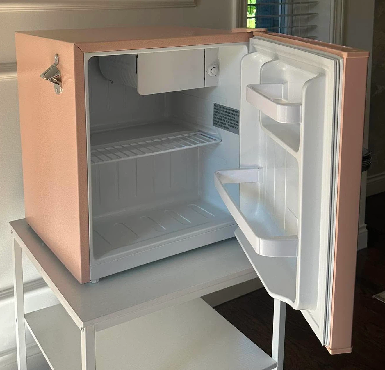 Frigidaire 1.6 cu ft - Vintage style - photo 2