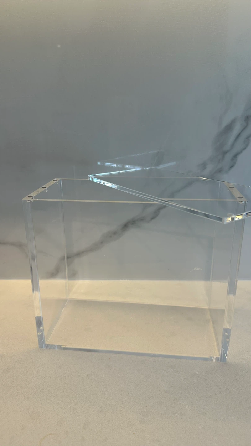 Clear Acrylic Storage Box with Lid
