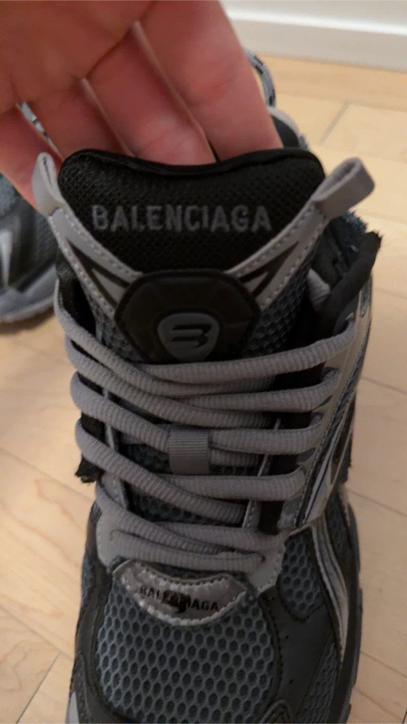 Balenciaga Runner Grey Size 43 - photo 2