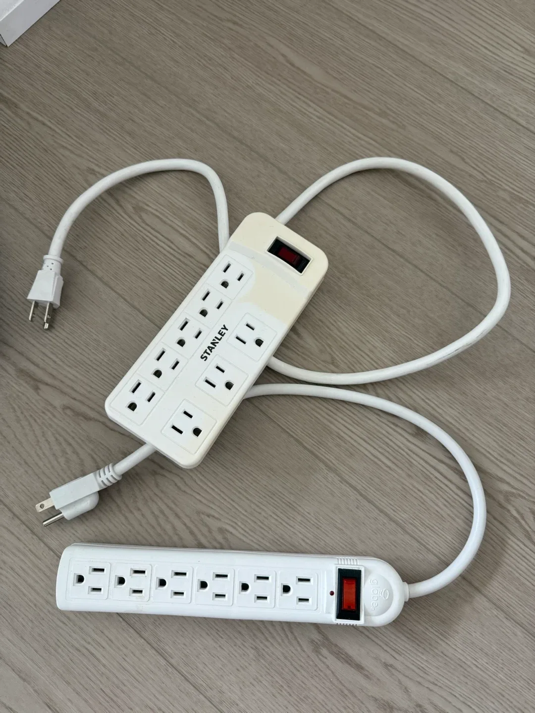 Stanley and Globe Power Strips with Surge Protector