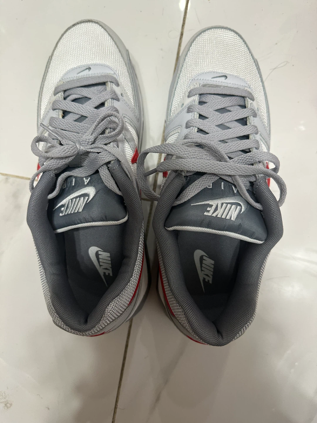 Nike Air Max command