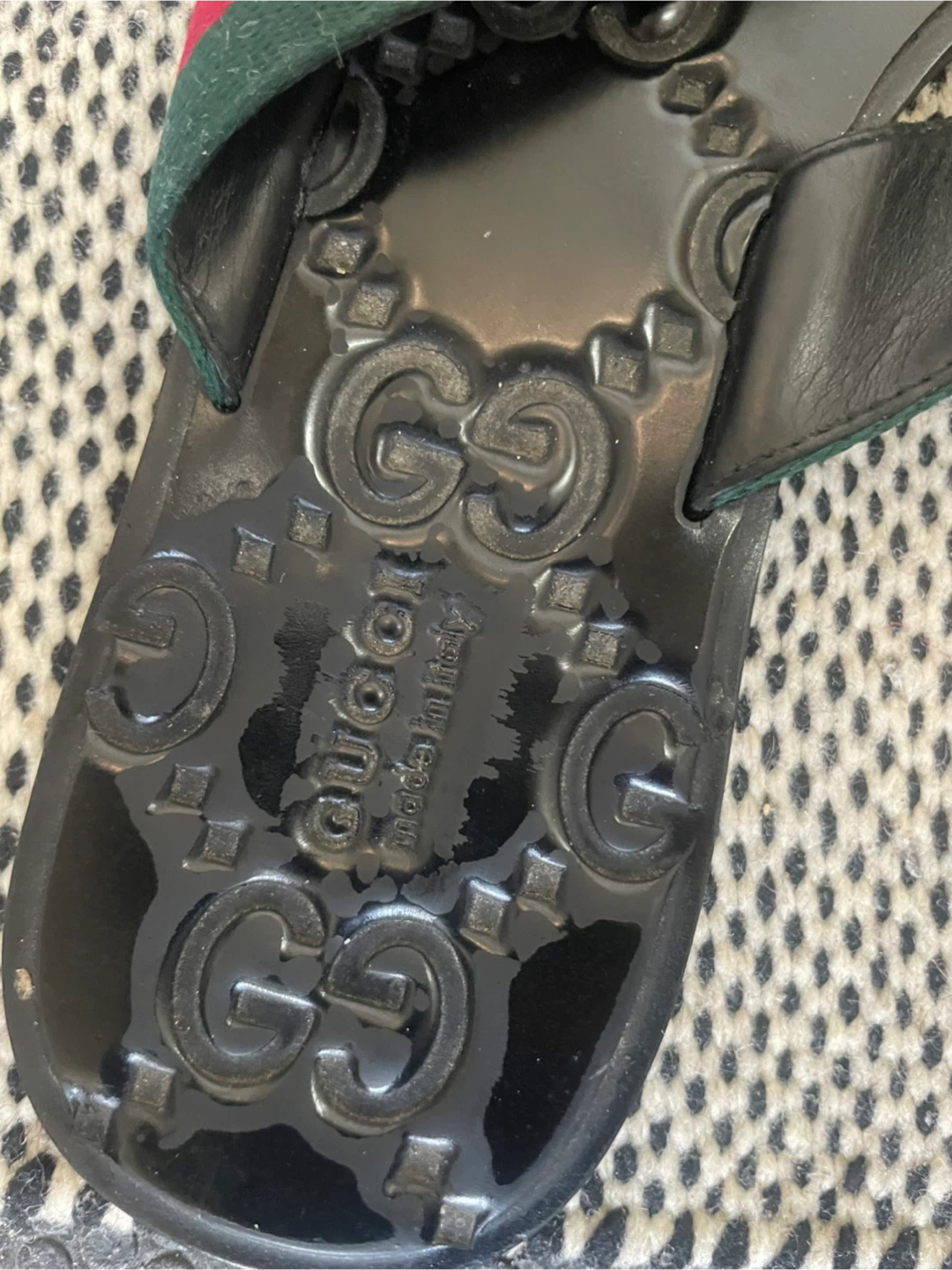 Gucci Black Thong Sandals men Size 9 - photo 3