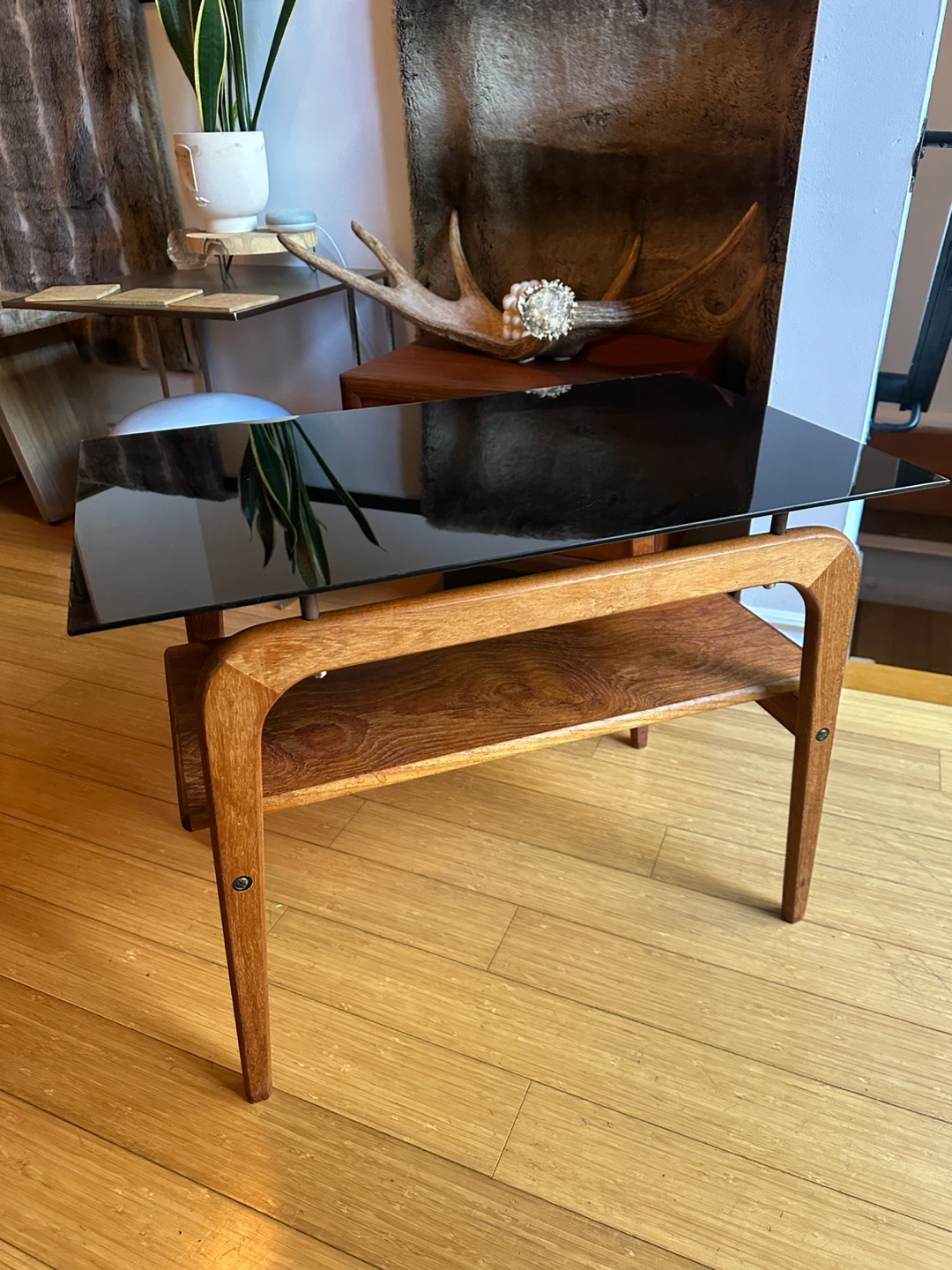 VINTAGE TEAK MCM SMOKED GLASS SIDE END COFFEE ACCENT TABLE