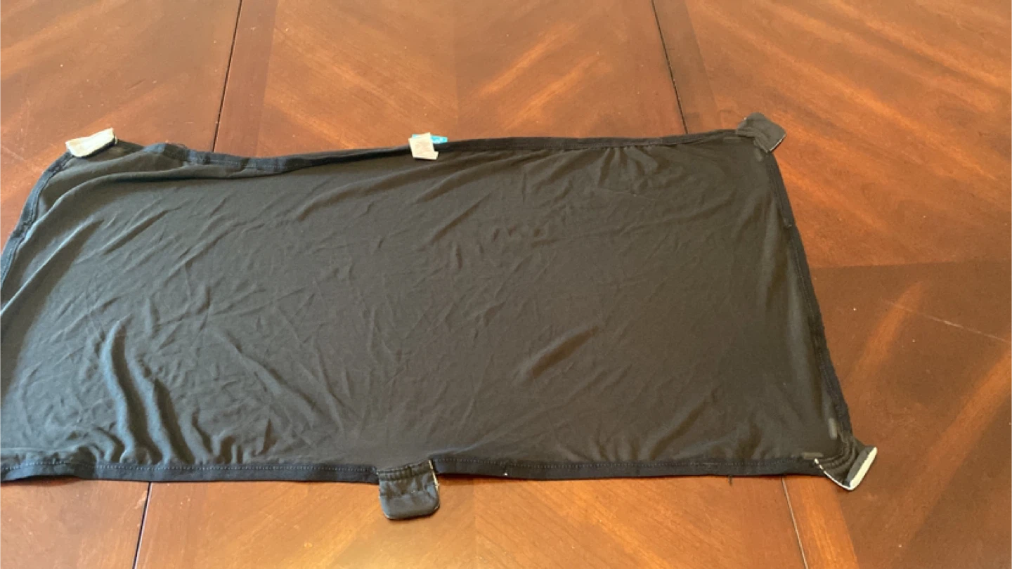 Baby items: Moby, sun shade, nursing cover, change pad - photo 2