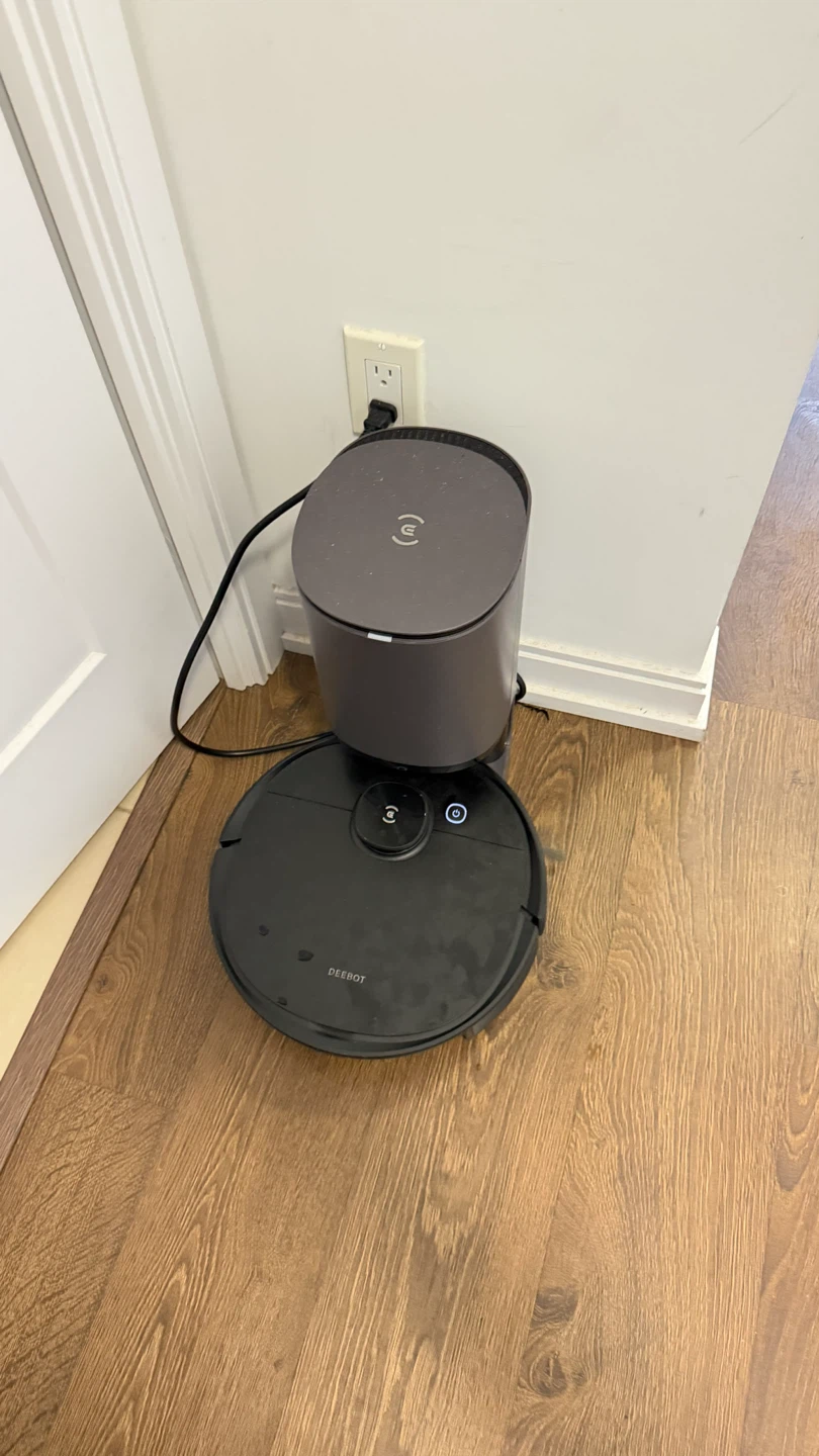 Ecovacs Deebot Robotic Vacuum Cleaner with Auto-Empty Dock