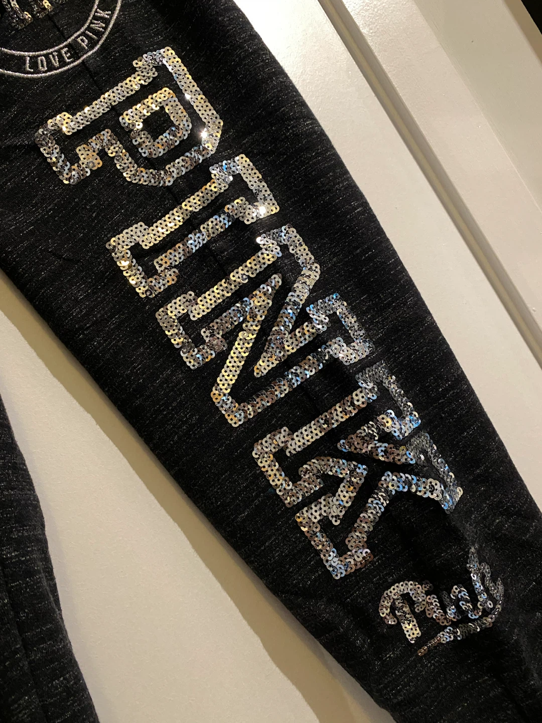 2016 Victoria's Secret PINK Sequin Skinny Joggers - photo 2