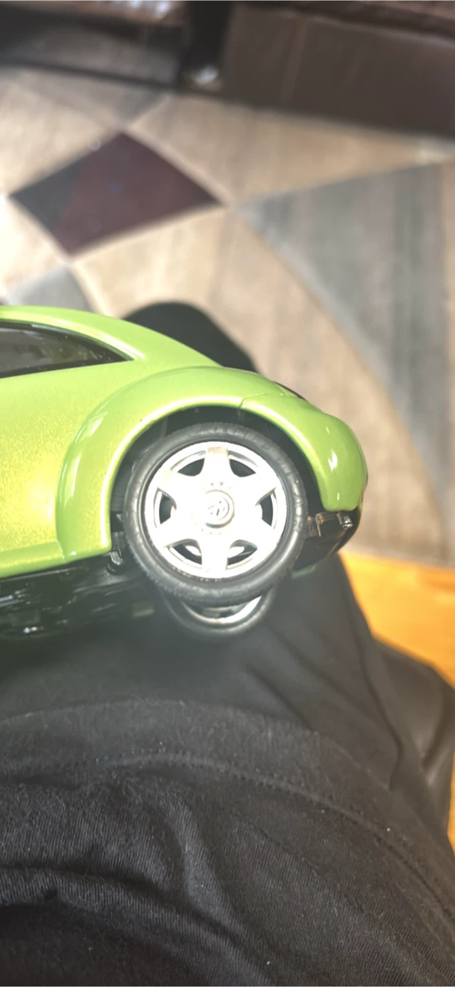 Volkswagen Beetle Die-Cast Model Car - photo 2