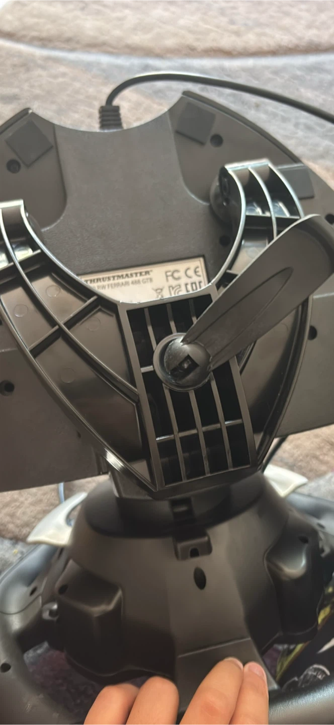 Thrustmaster T80 RW Ferrari 488 GTB Racing Wheel - photo 5