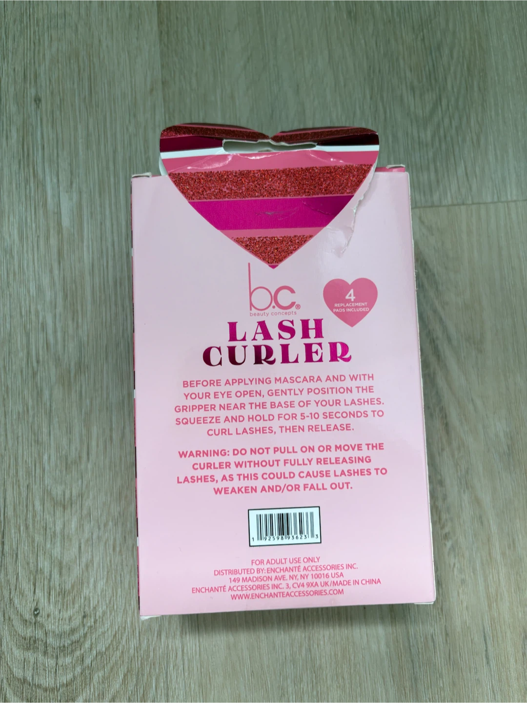 Beauty Concepts Lash Curler with 4 Replacement Pads - photo 2