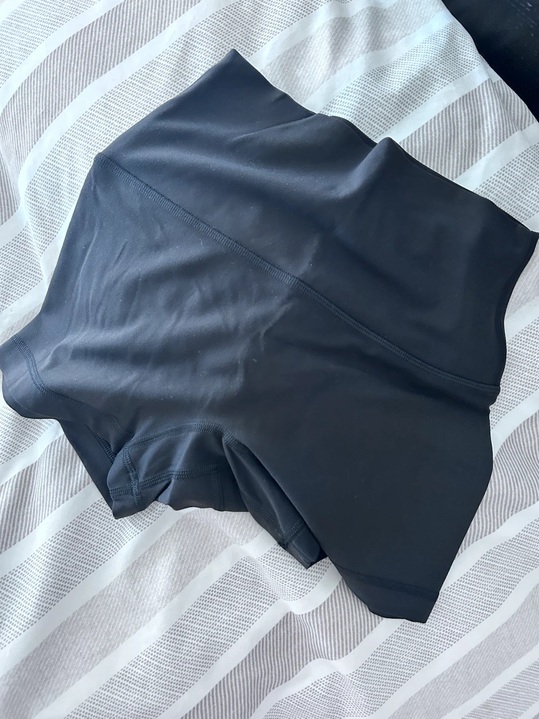 lululemon Align No Line High Rise Short 4" l