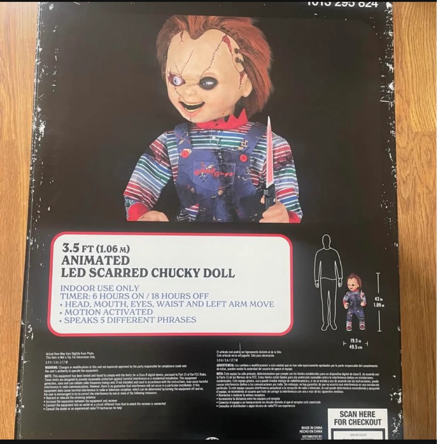 NEW - 3.5 ft. Animated LED Scarred Chucky Figurine - photo 2