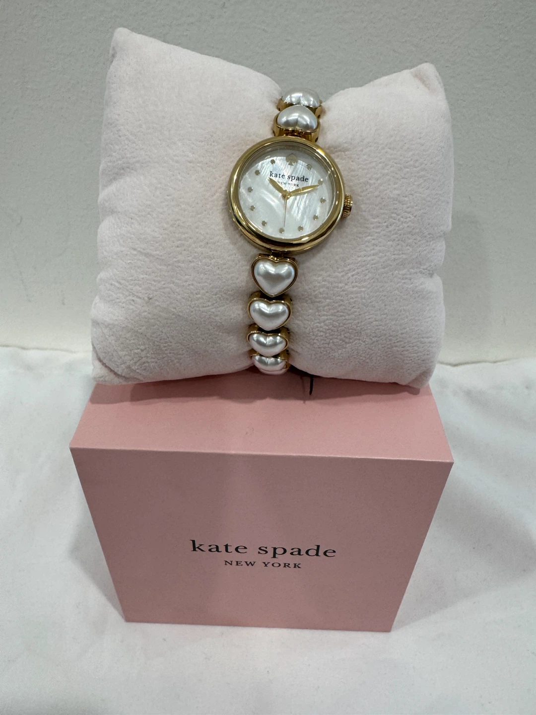 Kate Spade Women's Watch - Gold Tone Heart Pearl Bracelet - photo 2