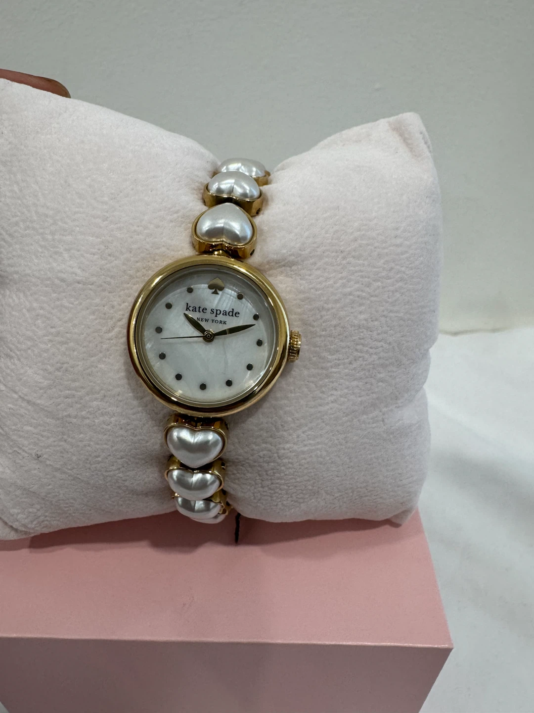 Kate Spade Women's Watch - Gold Tone Heart Pearl Bracelet - photo 3