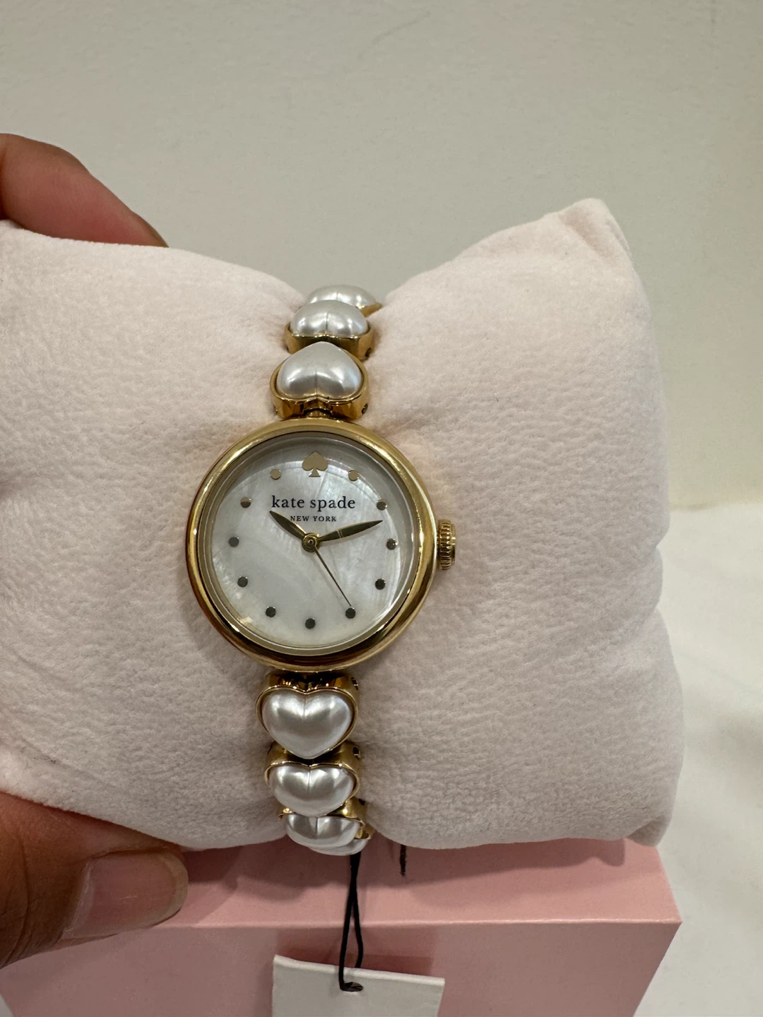Kate Spade Women's Watch - Gold Tone Heart Pearl Bracelet - photo 5