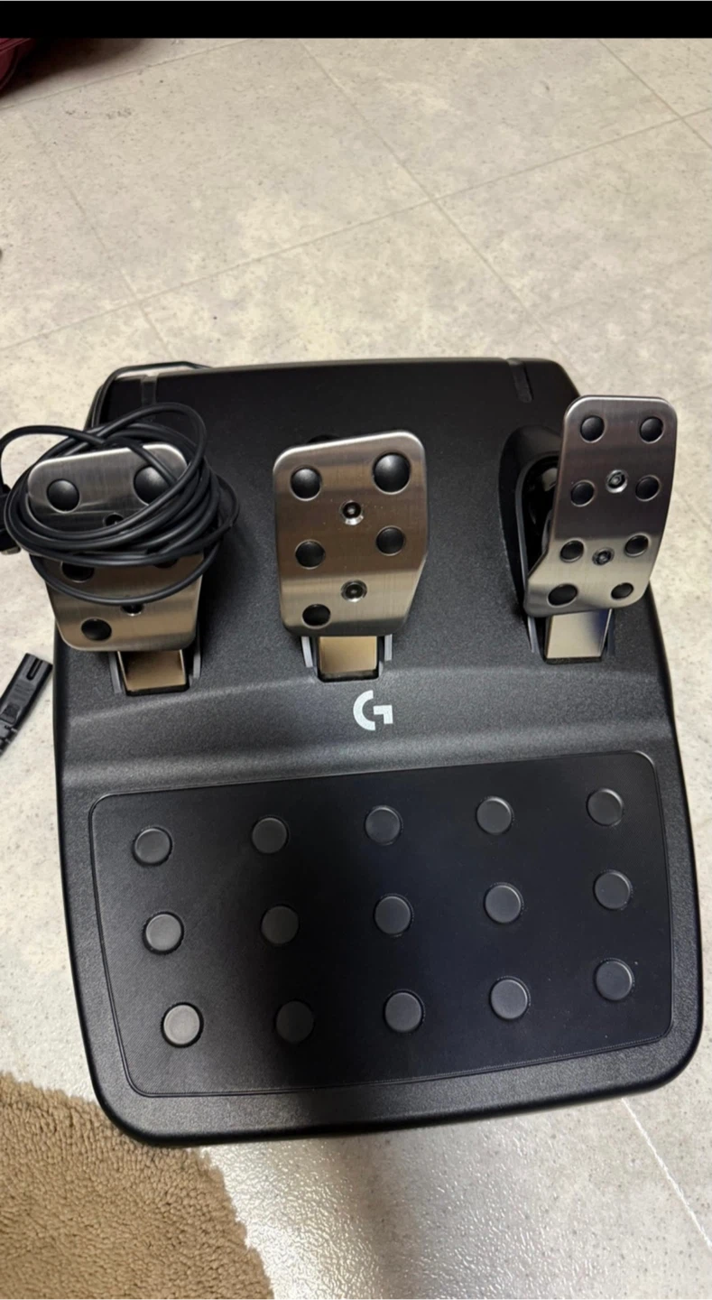 LOGITECH G923 RACING WHEEL - photo 2