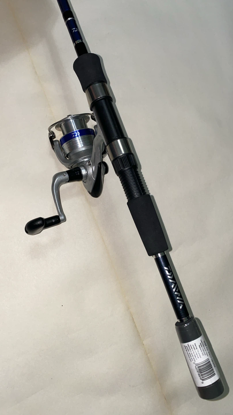 Daiwa Shock Spinning Combo 6’6ft Medium 2-pc & Daiwa 2500 reel - photo 2
