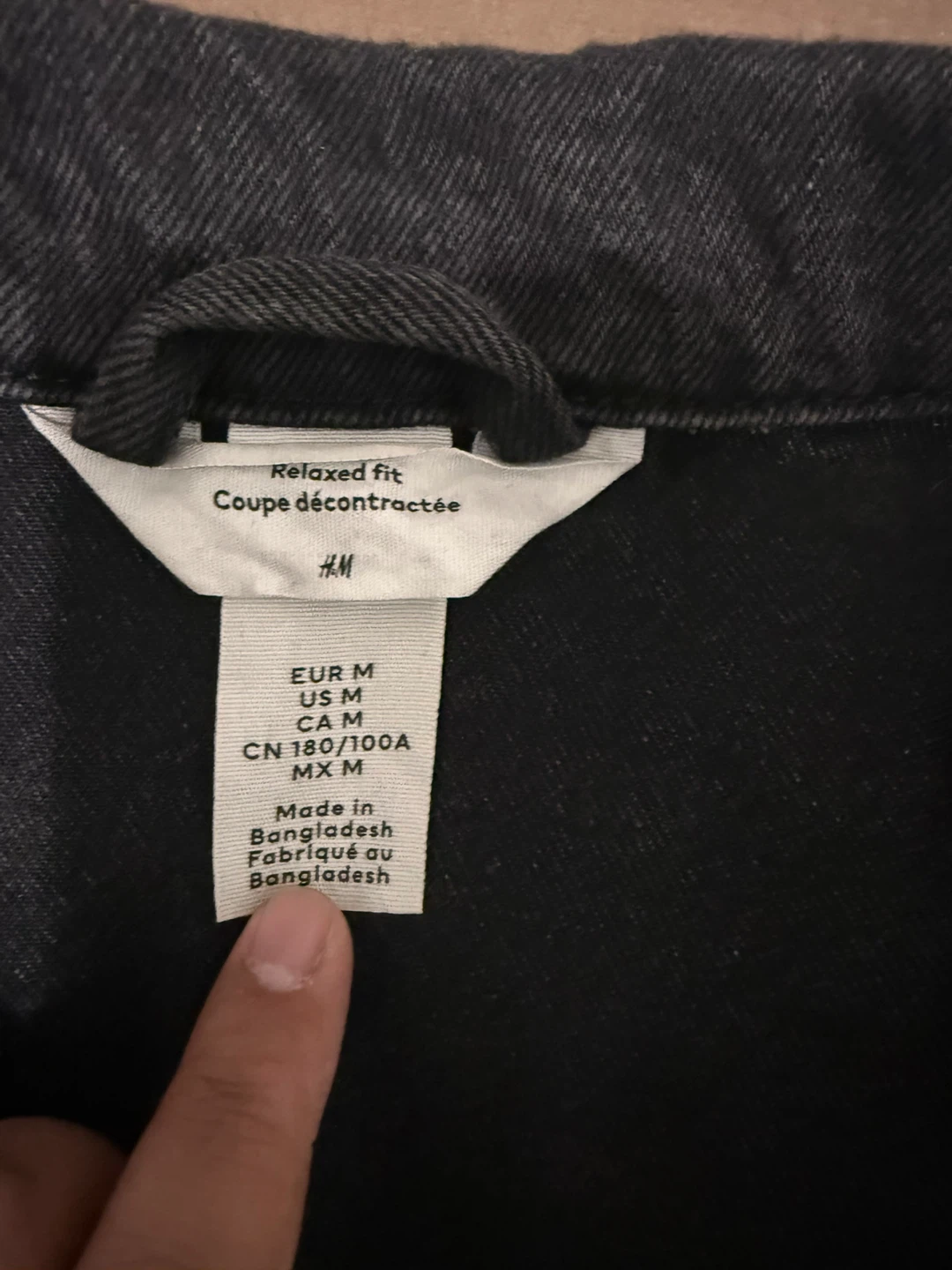 H&M Black Denim Jacket Size M - photo 4