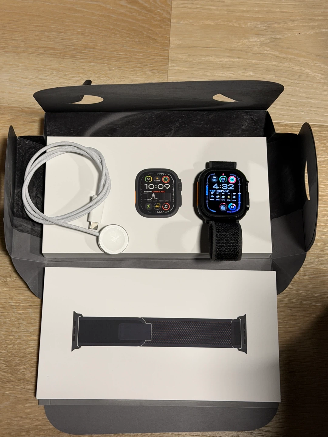 Apple Watch Ultra 2 - photo 2