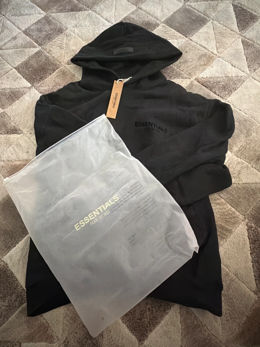 ESSENTIALS Fear of God Hoodie - Black - Size L
