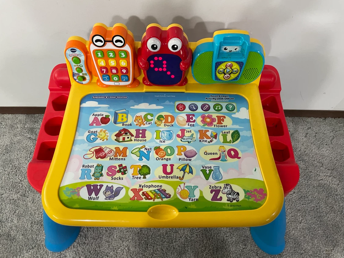 VTech Touch and Learn Activity Desk Deluxe - photo 2