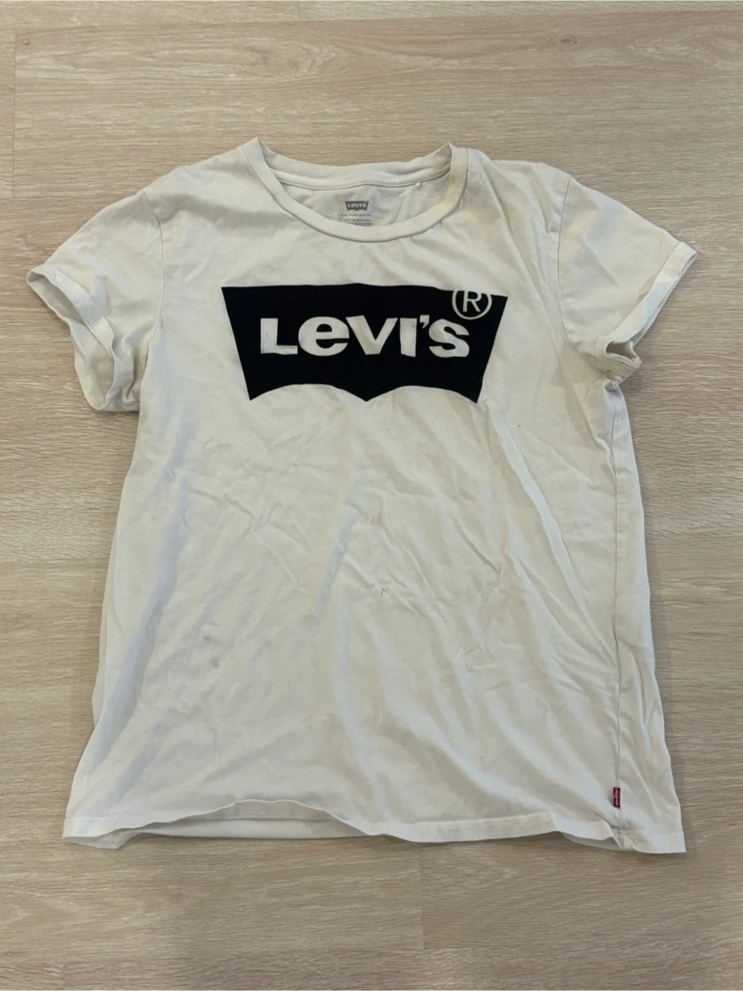 Levi's White T-Shirt